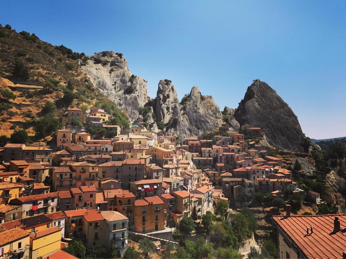 B&B Al Castello Castelmezzano Bagian luar foto